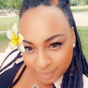 Meet your Posher, Tiffini